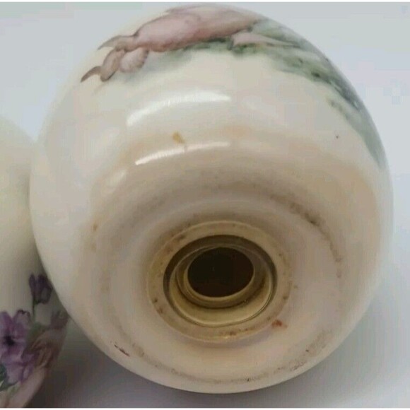 VTG Spring/Easter Bunny Rabbit Salt and Pepper Shakers egg shaped - Picture 6 of 7